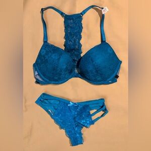 BNWT 32C racer back padded bra and xs panty